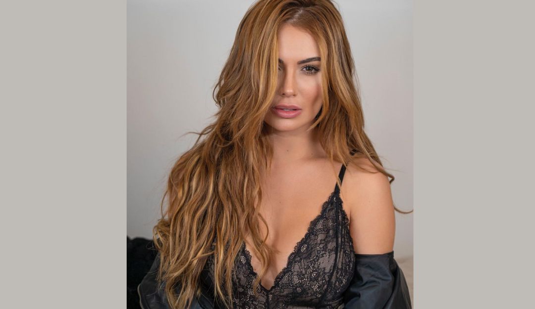 Sara Uribe Sara Uribe