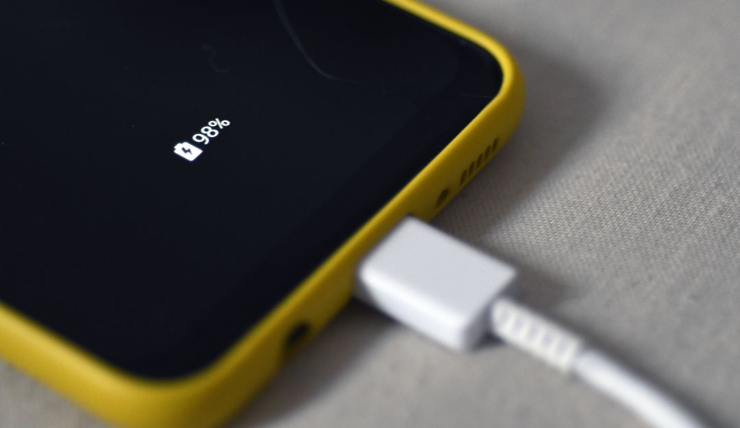 Los peligros de descargar y cargar completamente un 'smartphone' Los peligros de descargar y cargar completamente un 'smartphone'