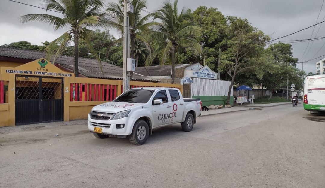 Luego de una intervención realizada por Transcaribe, los avisos para prevenir accidentes no han sido instalados Luego de una intervención realizada por Transcaribe, los avisos para prevenir accidentes no han sido instalados