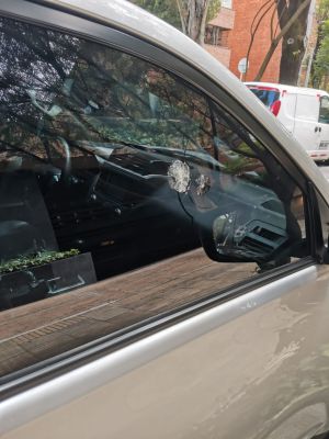 Así quedó la camioneta. Así quedó la camioneta.