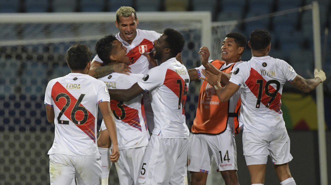 A semifinales: Perú vence en dramáticos penales a Paraguay en Copa América