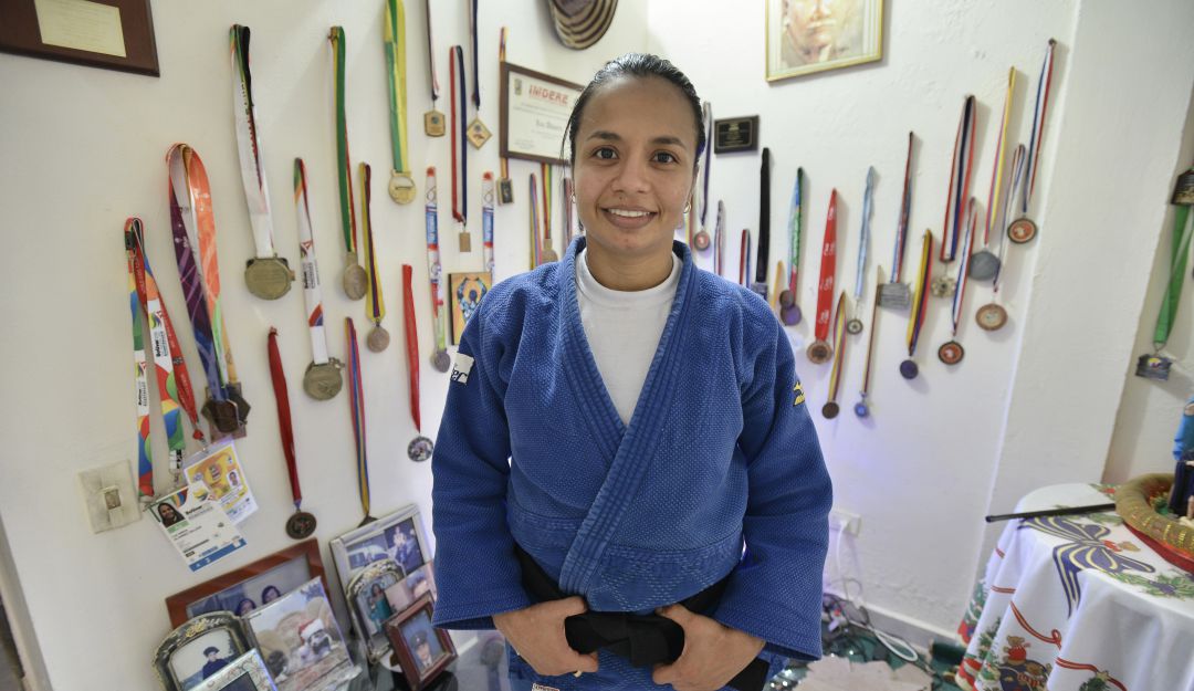 Luz Adiela Álvarez Luz Adiela Álvarez