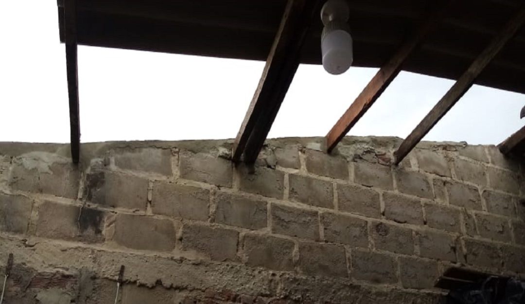 Una de las viviendas afectadas por el vendaval en Galapa. Una de las viviendas afectadas por el vendaval en Galapa.