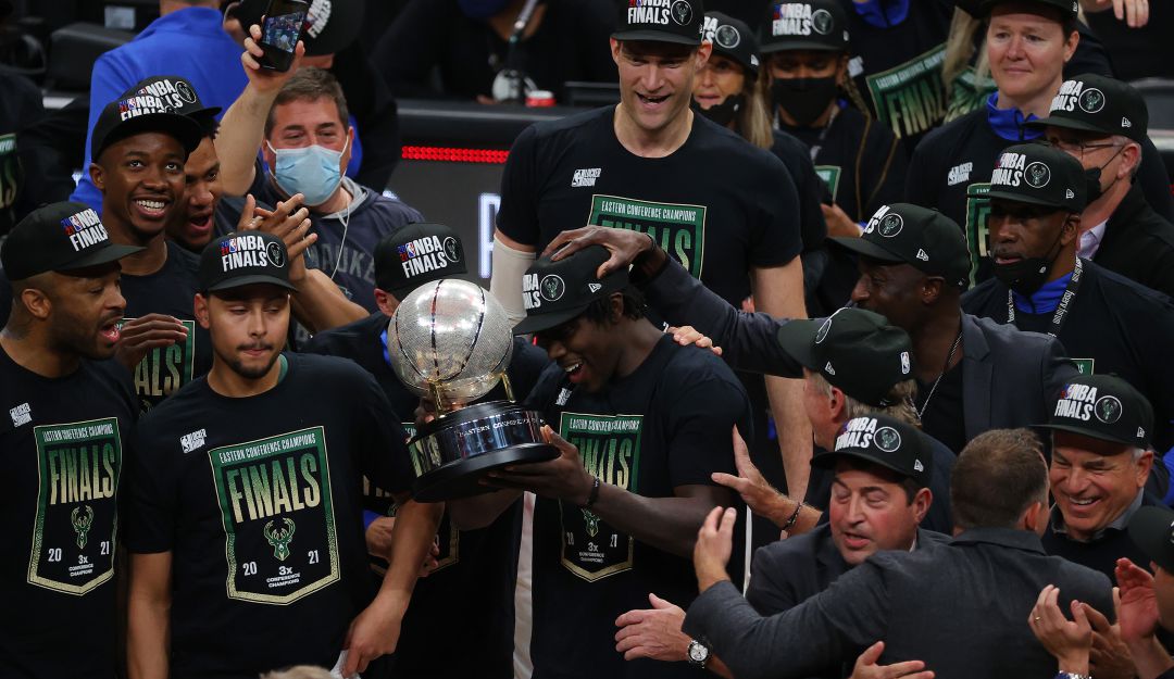 Milwaukke Bucks campeón de la conferencia este de la NBA Milwaukke Bucks campeón de la conferencia este de la NBA