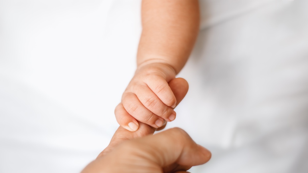ICBF notificó como aptos para adoptar a una pareja con discapacidad visual