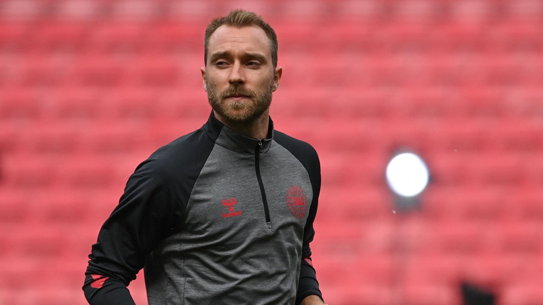Eriksen, invitado a la final de la Euro un mes después de su paro cardíaco