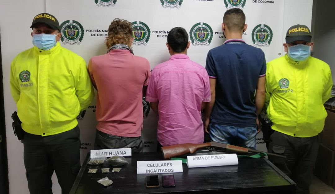 Presuntos integrandes del grupo delincuencial Los del Taller. Presuntos integrandes del grupo delincuencial Los del Taller.