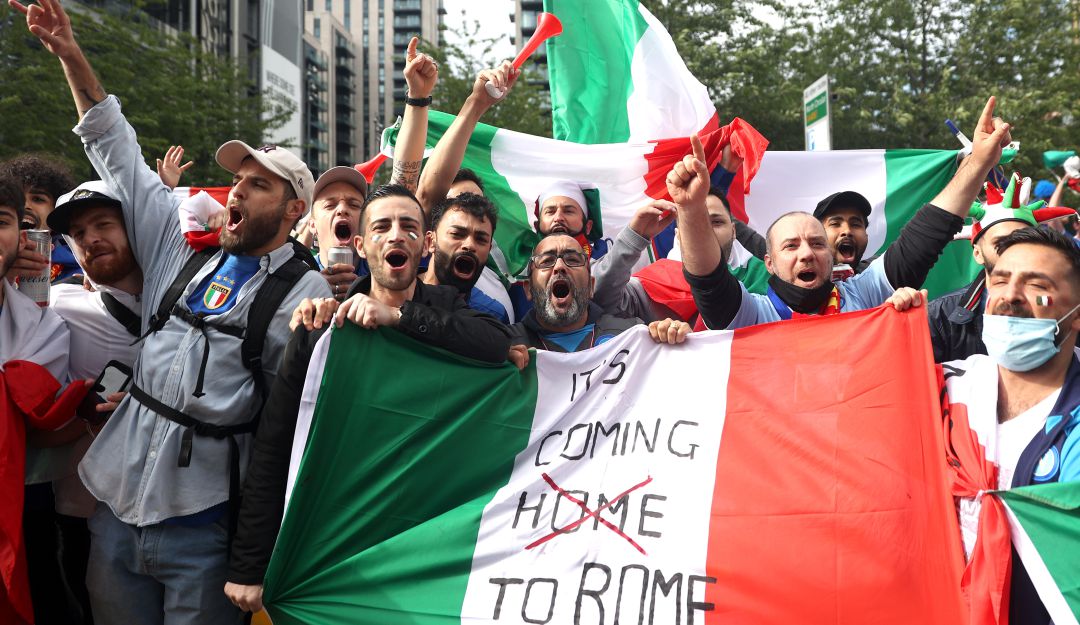 Hasta mil hinchas podrán viajar desde Italia a la final de la Eurocopa Hasta mil hinchas podrán viajar desde Italia a la final de la Eurocopa