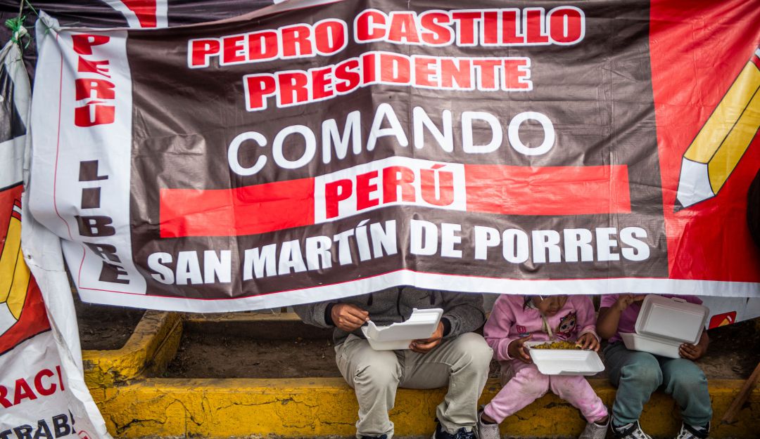 Seguidores de Pedro Castillo han adelantado varios plantones exigiendo la proclamación de presidente. Seguidores de Pedro Castillo han adelantado varios plantones exigiendo la proclamación de presidente.