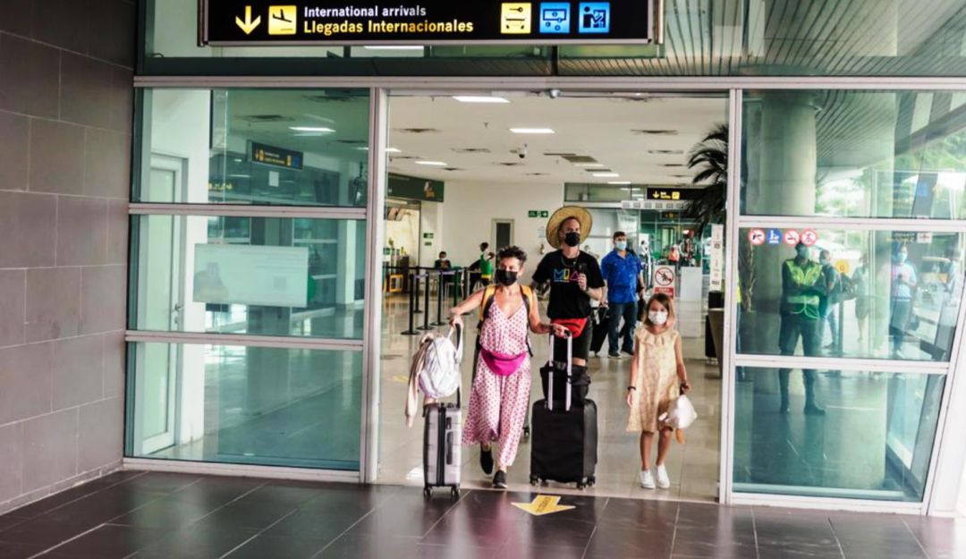 Aeropuerto Rafael Núñez movilizó a 376.580 pasajeros en junio Aeropuerto Rafael Núñez movilizó a 376.580 pasajeros en junio