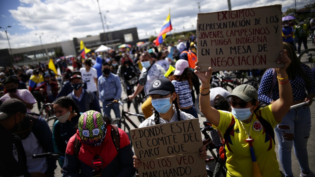 Constituyentes afirman que aplicando la Constitución, se superará la crisis
