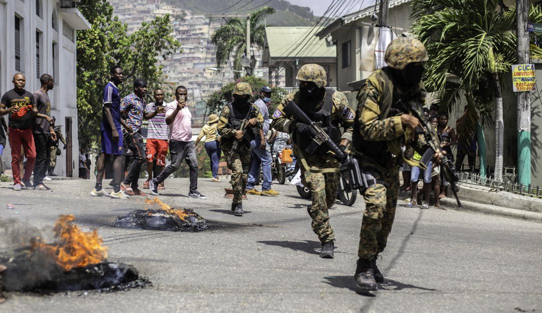Búsqueda de los sospechosos de asesinar al presidente Jovenel Moise en Haití. Búsqueda de los sospechosos de asesinar al presidente Jovenel Moise en Haití.