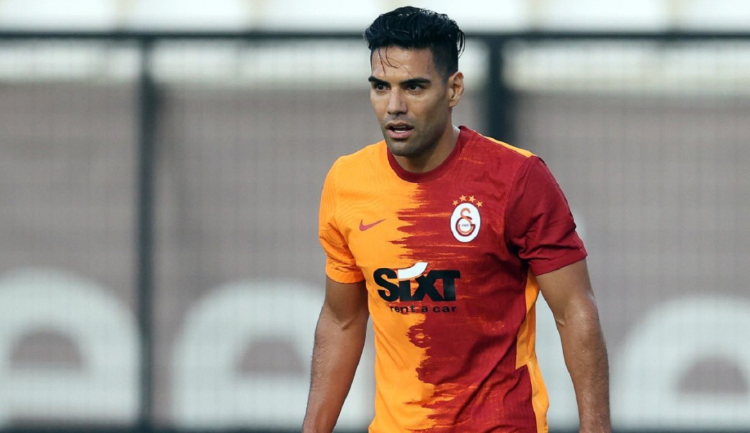 Falcao durante el juego amistoso frente al Kasimpasa. Falcao durante el juego amistoso frente al Kasimpasa.