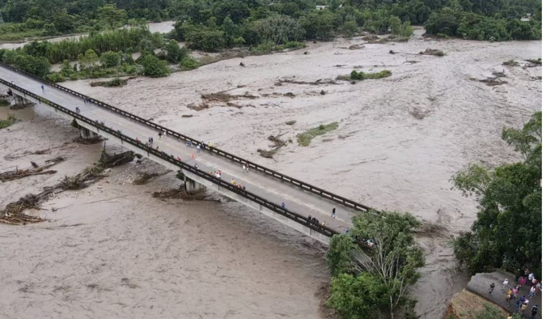 Falla de infraestructura en Puente Bojabá. Falla de infraestructura en Puente Bojabá.