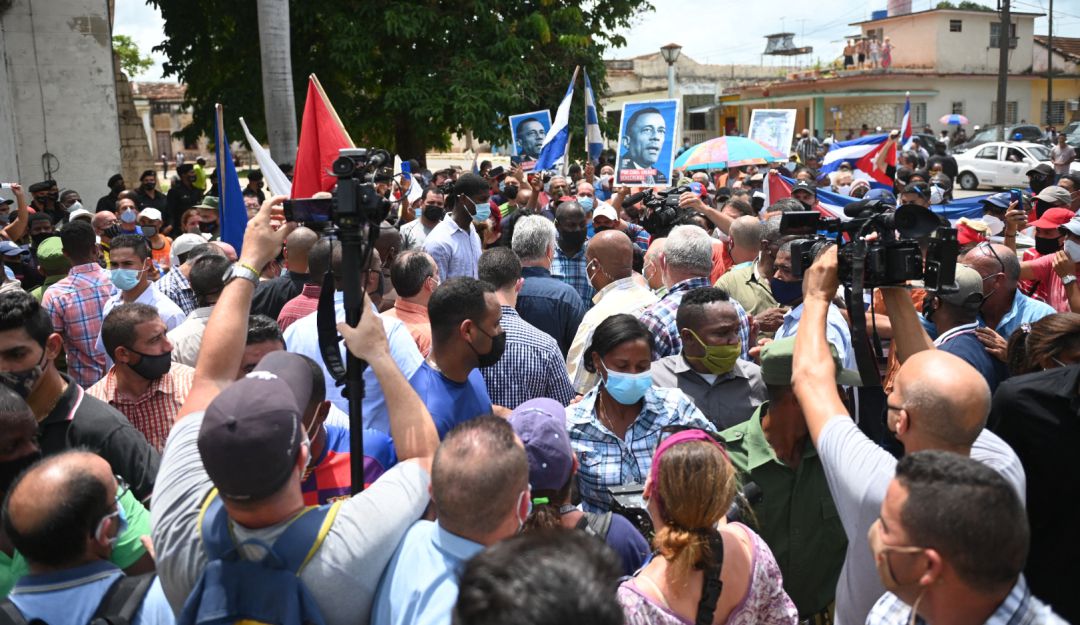 Protesta multitudinaria en San Antonio de los Baños. Protesta multitudinaria en San Antonio de los Baños.