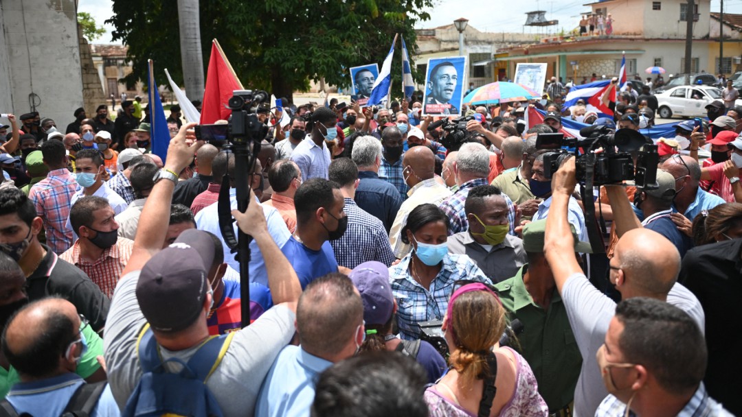 OPS recomienda evitar aglomeraciones en Cuba tras alza de contagios