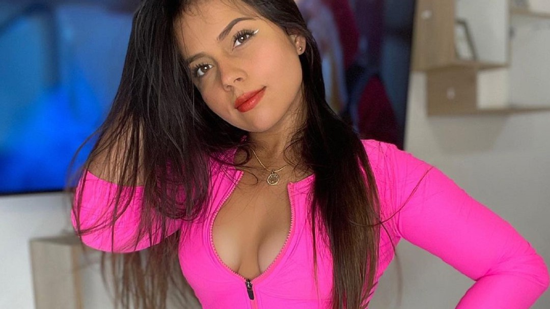 Las fotos con las que Aida Cortes busca promover más su perfil de OnlyFans