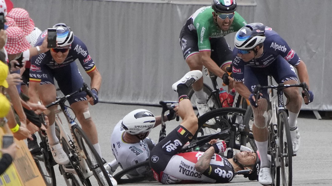 Peter Sagan se opera de una rodilla tras abandonar el Tour de Francia