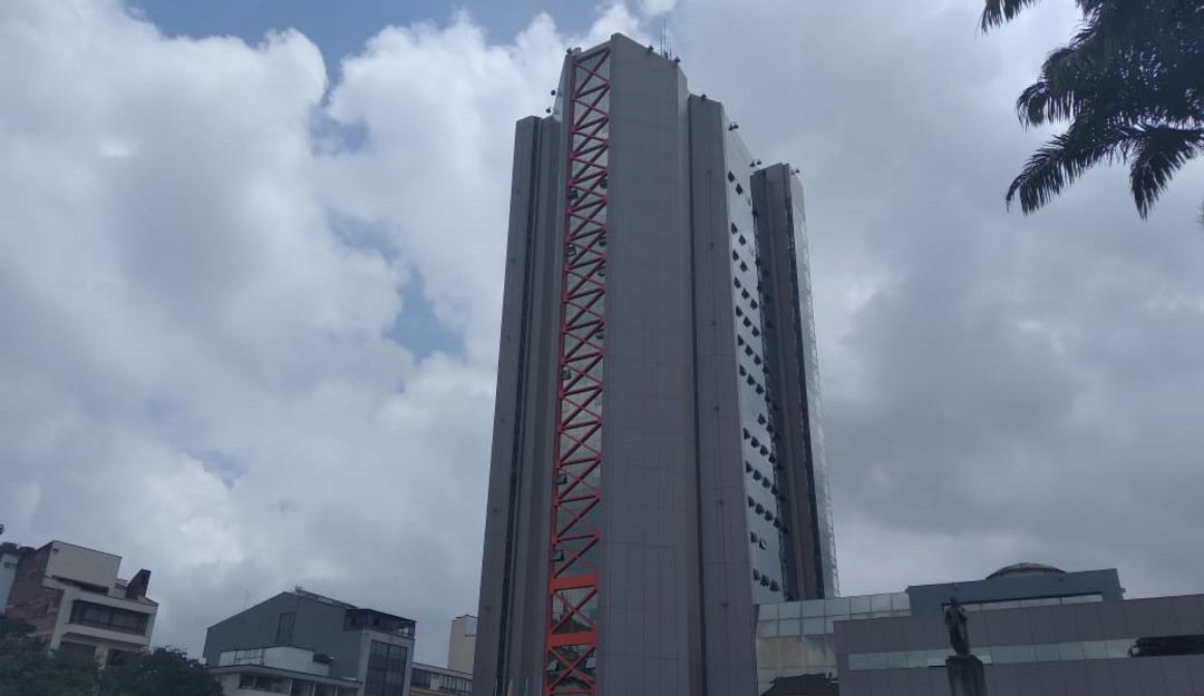 Edificio de la Gobernación del Quindío en la Plaza de Bolívar Edificio de la Gobernación del Quindío en la Plaza de Bolívar