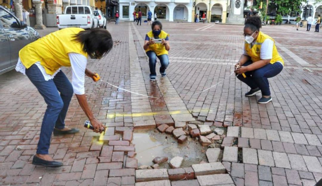 Conductores y residentes de la ciudad amurallada pidieron a la Secretaría de Infraestructura realizar una pronta intervención para evitar accidentes Conductores y residentes de la ciudad amurallada pidieron a la Secretaría de Infraestructura realizar una pronta intervención para evitar accidentes