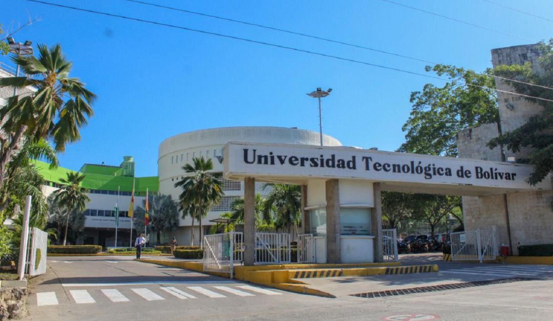 Los servicios de biblioteca, investigaciones, oficinas financieras, de registro, cafeterías entre otras unidades, retomarán la atención presencial Los servicios de biblioteca, investigaciones, oficinas financieras, de registro, cafeterías entre otras unidades, retomarán la atención presencial