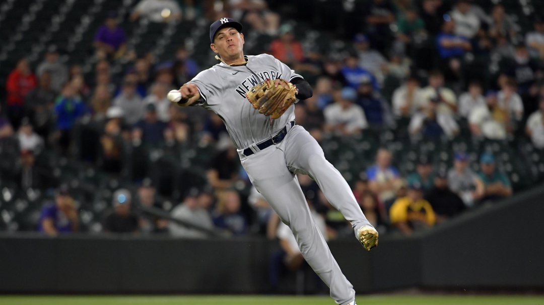 Urshela se queda sin jugar el clásico de la MLB por positivos de COVID-19