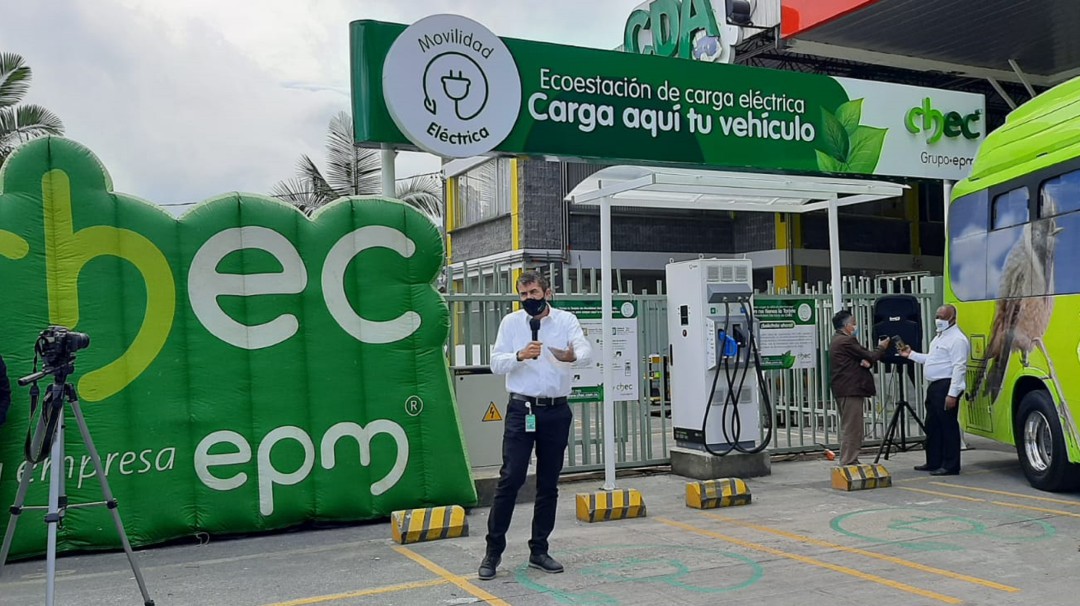 Habilitan la tercera Ecoestación de carga eléctrica vehicular en Manizales