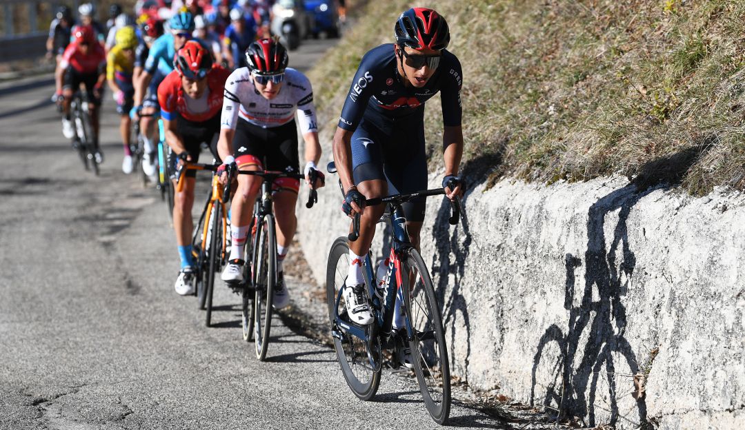 Tadej Pogacar y Egan Bernal durante un duelo en la pasada Tirreno Adriático. Tadej Pogacar y Egan Bernal durante un duelo en la pasada Tirreno Adriático.