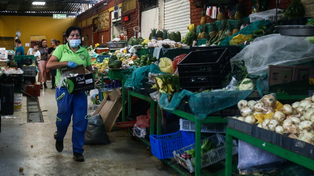 Se mantienen altos los precios de los huevos