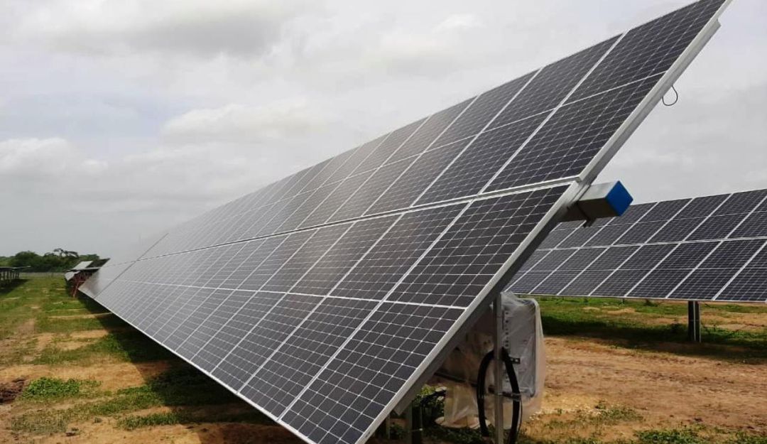 En un 63% avanzan la construcción del Parque Solar, “Canal del Dique,” que permitirá abastecer de energías limpias a dos plantas de bombeo de agua En un 63% avanzan la construcción del Parque Solar, “Canal del Dique,” que permitirá abastecer de energías limpias a dos plantas de bombeo de agua