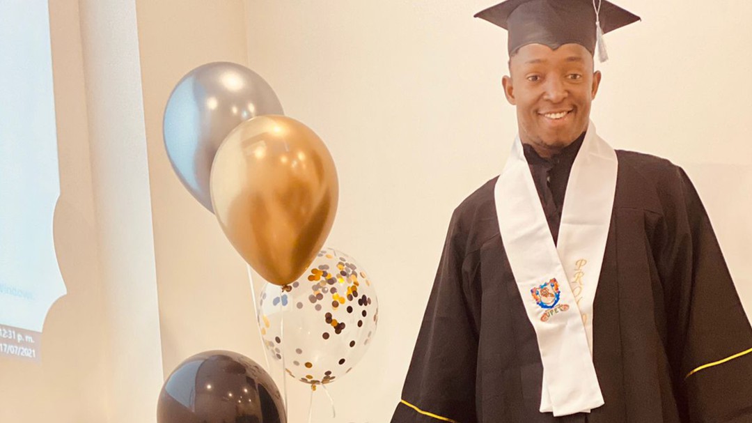 Óscar Murillo se graduó de bachiller y ya sabe qué estudiar