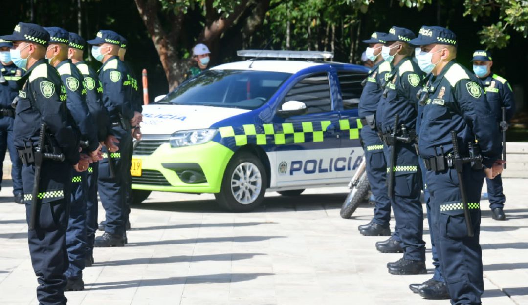 El cambio de uniformes y presentación vehícular, hace parte de los 4 ejes de transformación de la institución El cambio de uniformes y presentación vehícular, hace parte de los 4 ejes de transformación de la institución