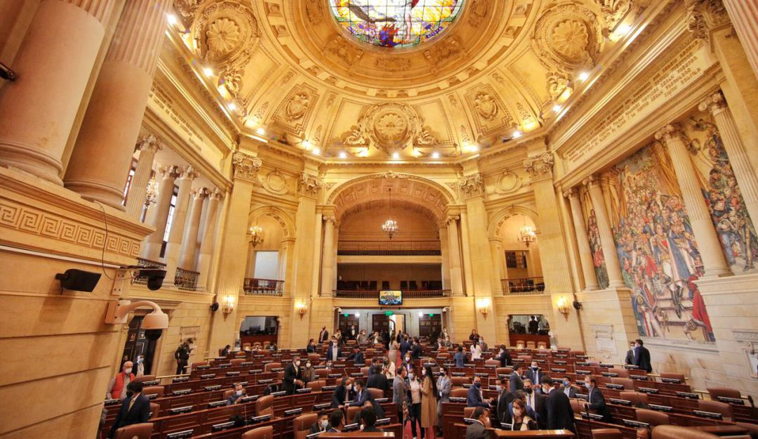 El Gobierno impulsará una reforma tributaria y promoverá cambios en la Policía Nacional El Gobierno impulsará una reforma tributaria y promoverá cambios en la Policía Nacional