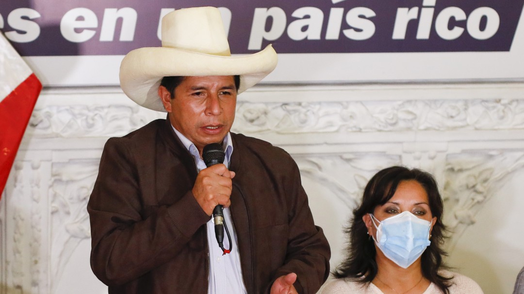Castillo hizo llamado a Fujimori para trabajar por sacar adelante al Perú