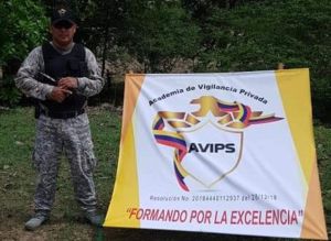 El exmilitar habría supuestamente trabajado en una academia de vigilancia privada. El exmilitar habría supuestamente trabajado en una academia de vigilancia privada.