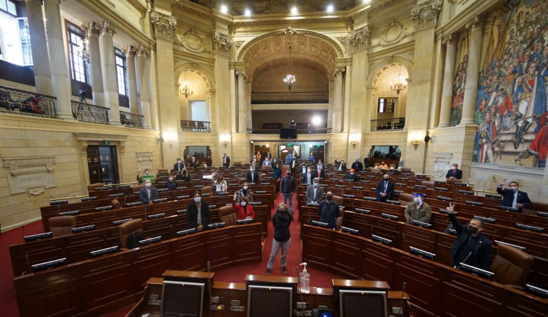 "Vive en un país que no es Colombia": oposición criticó discurso de Duque "Vive en un país que no es Colombia": oposición criticó discurso de Duque