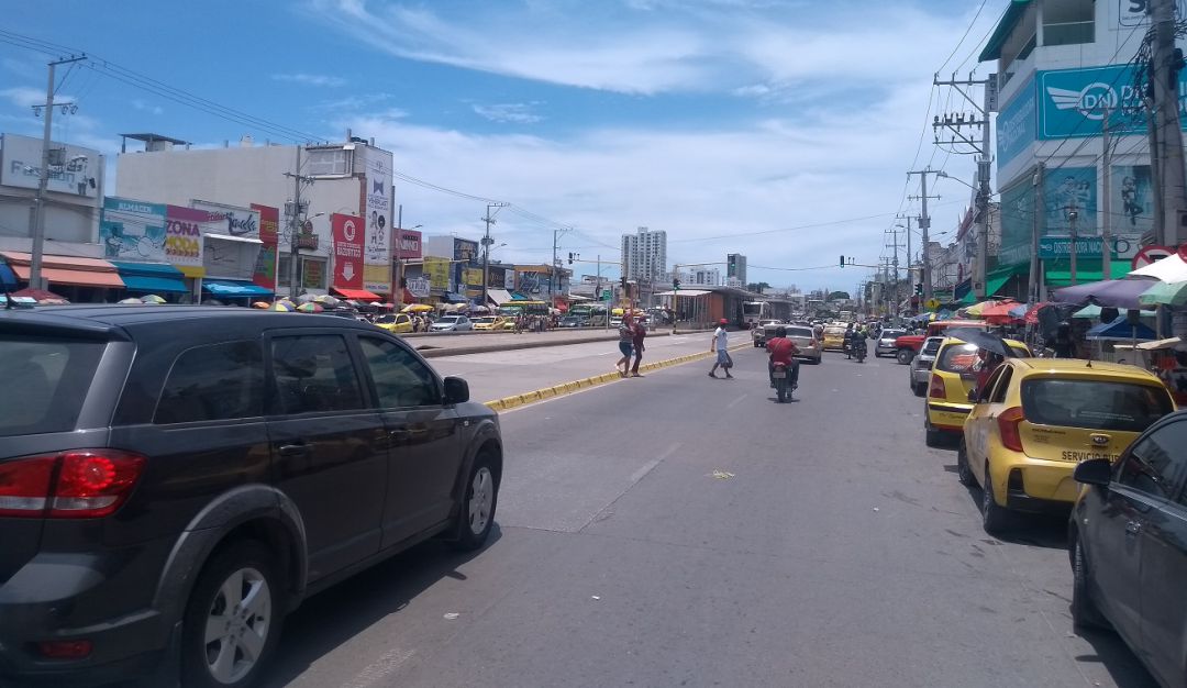 Durante la II Mesa Técnica, la Alcaldía anunció que habrá mayores controles sobre las avenidas Pedro de Heredia y El Lago Durante la II Mesa Técnica, la Alcaldía anunció que habrá mayores controles sobre las avenidas Pedro de Heredia y El Lago