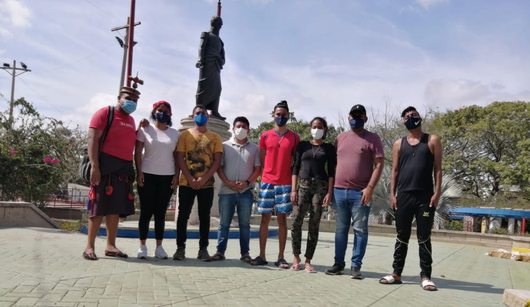 El grupo de jóvenes que adelantó la huelga de hambre. El grupo de jóvenes que adelantó la huelga de hambre.