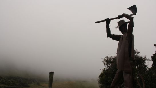 Más de 12.800 campesinos viven en Sumapaz. El Monumento al Campesino es una de las puertas de entrada al titán de todos los páramos del mundo Más de 12.800 campesinos viven en Sumapaz. El Monumento al Campesino es una de las puertas de entrada al titán de todos los páramos del mundo