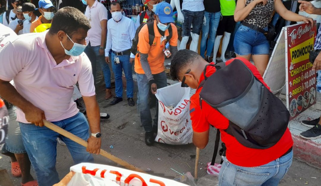 El objetivo de esta iniciativa es realizar una limpieza integral sobre toda la avenida Pedro de Heredia hasta el CAI de la plaza de abastos El objetivo de esta iniciativa es realizar una limpieza integral sobre toda la avenida Pedro de Heredia hasta el CAI de la plaza de abastos