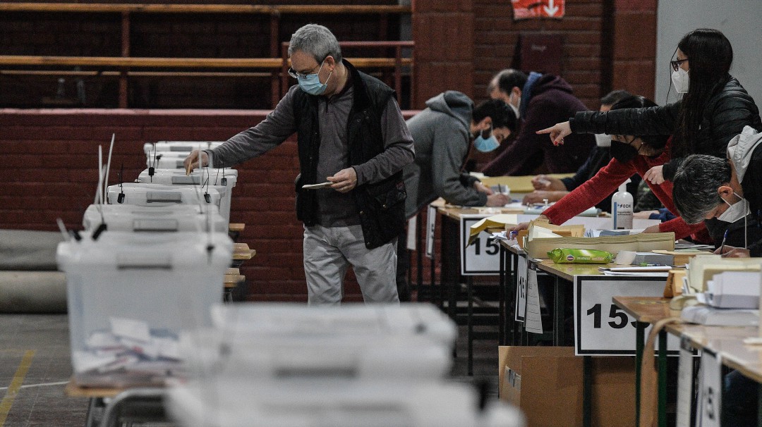 Voto obligatorio: Así es el proyecto que busca enfrentar la abstención