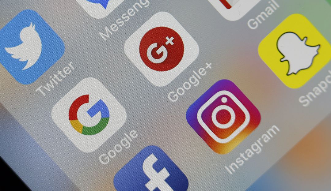 Las conspiraciones sobre el coronavirus han sido ampliamente difundidas en redes sociales. Las conspiraciones sobre el coronavirus han sido ampliamente difundidas en redes sociales.