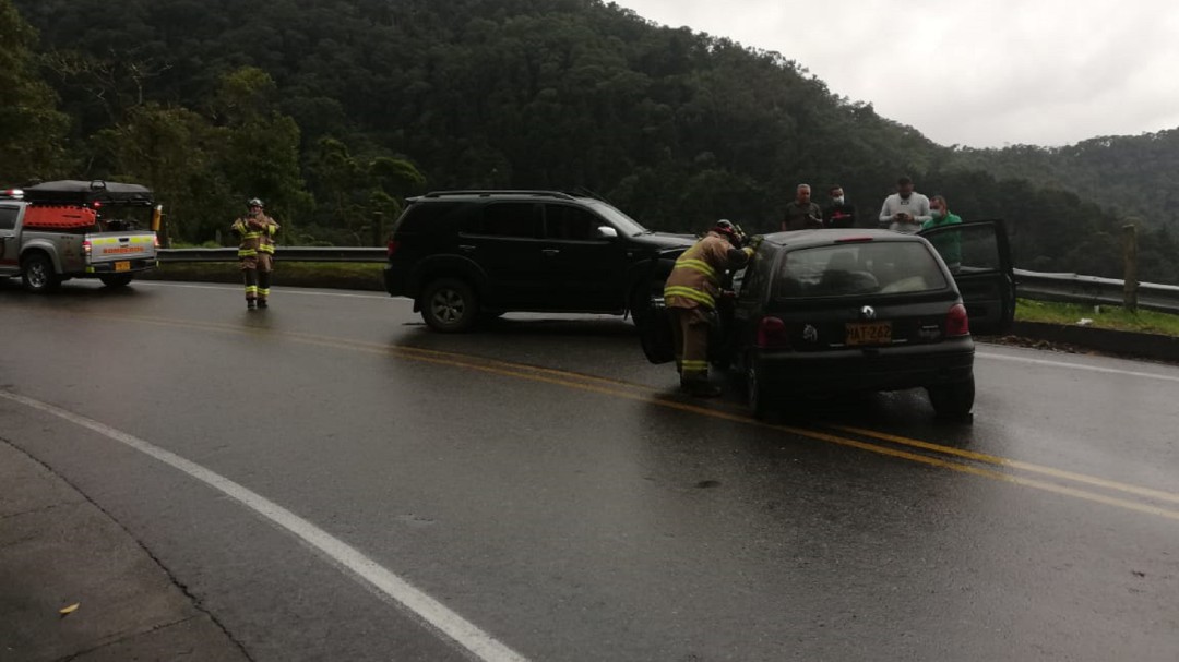 Fallece una mujer en un accidente de tránsito en la vía Manizales - Bogotá