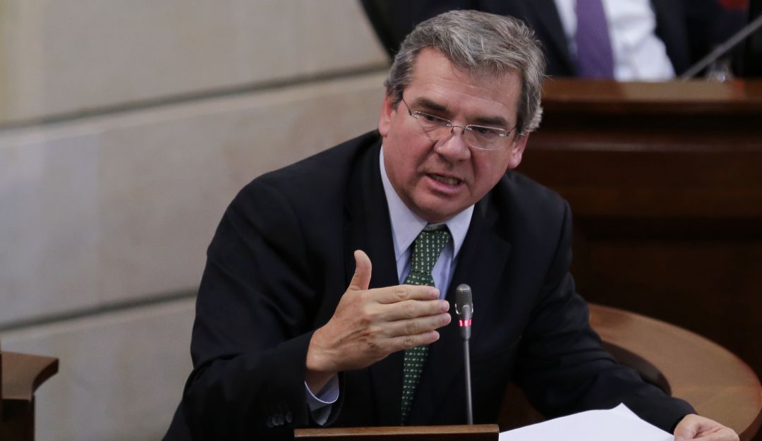 Varón Cotrino fue elegido con 13 votos a favor Varón Cotrino fue elegido con 13 votos a favor