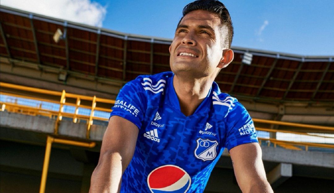 David Mackalister Silva luce la nueva camiseta de Millonarios. David Mackalister Silva luce la nueva camiseta de Millonarios.