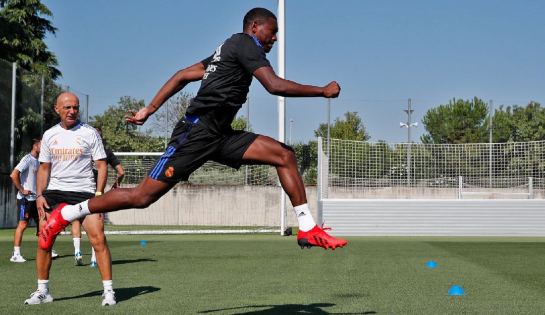 David Alaba en sus primeros días como jugador del Real Madrid. David Alaba en sus primeros días como jugador del Real Madrid.