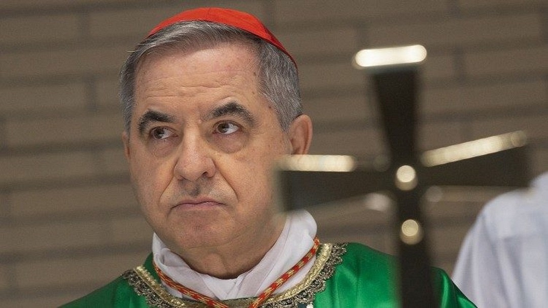 Excardenal del Vaticano habría gastado 412 millones USD ilegalmente