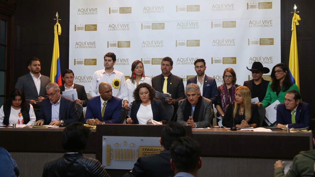 Congresistas Verdes piden renuncia de Iván Name a Vicepresidencia de Senado