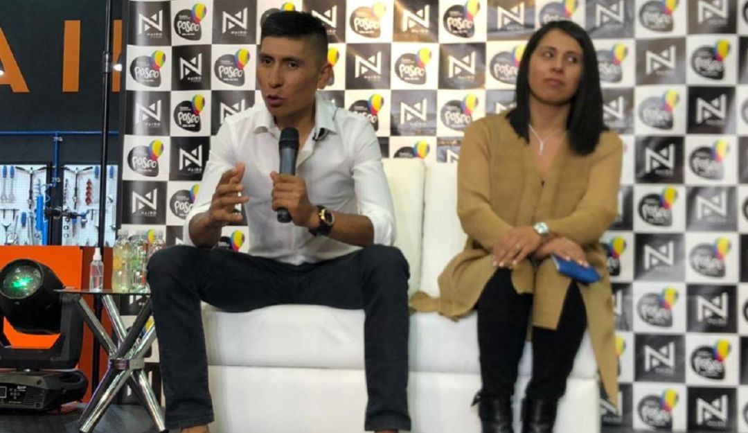 Nairo Quintana habla en la inauguración de su primera tienda. Nairo Quintana habla en la inauguración de su primera tienda.