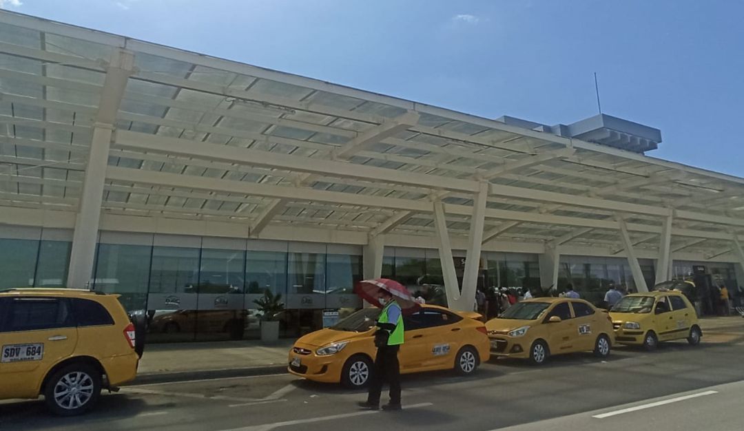 Fachada aeropuerto Ernesto Cortissoz Fachada aeropuerto Ernesto Cortissoz